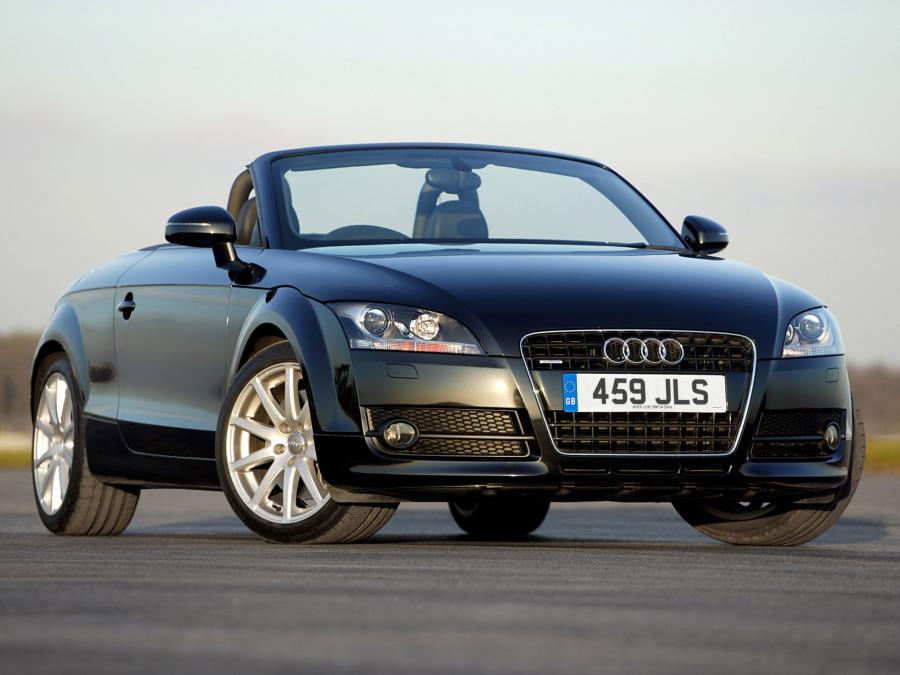  Audi TT Roadster (8J) 2007 года  (UK) (фото 1 из 14)